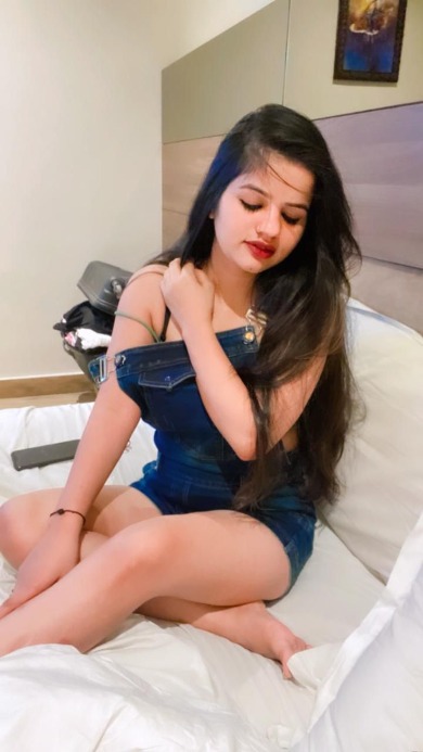 female Call Girls in Delhi Cantt